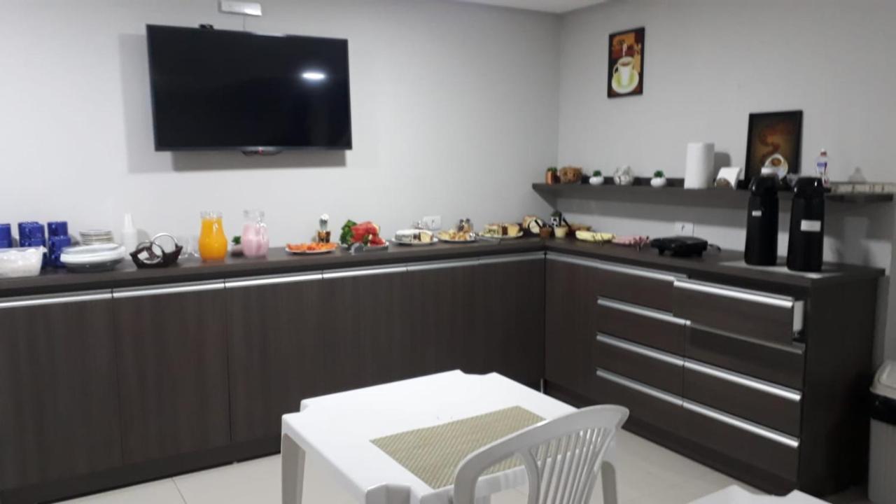 Hotel Rof Telêmaco Borba Екстериор снимка