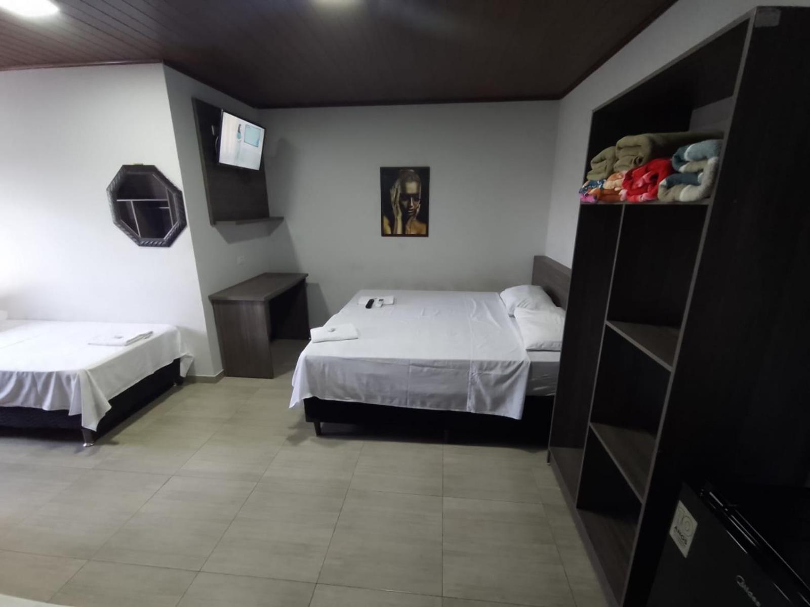 Hotel Rof Telêmaco Borba Екстериор снимка
